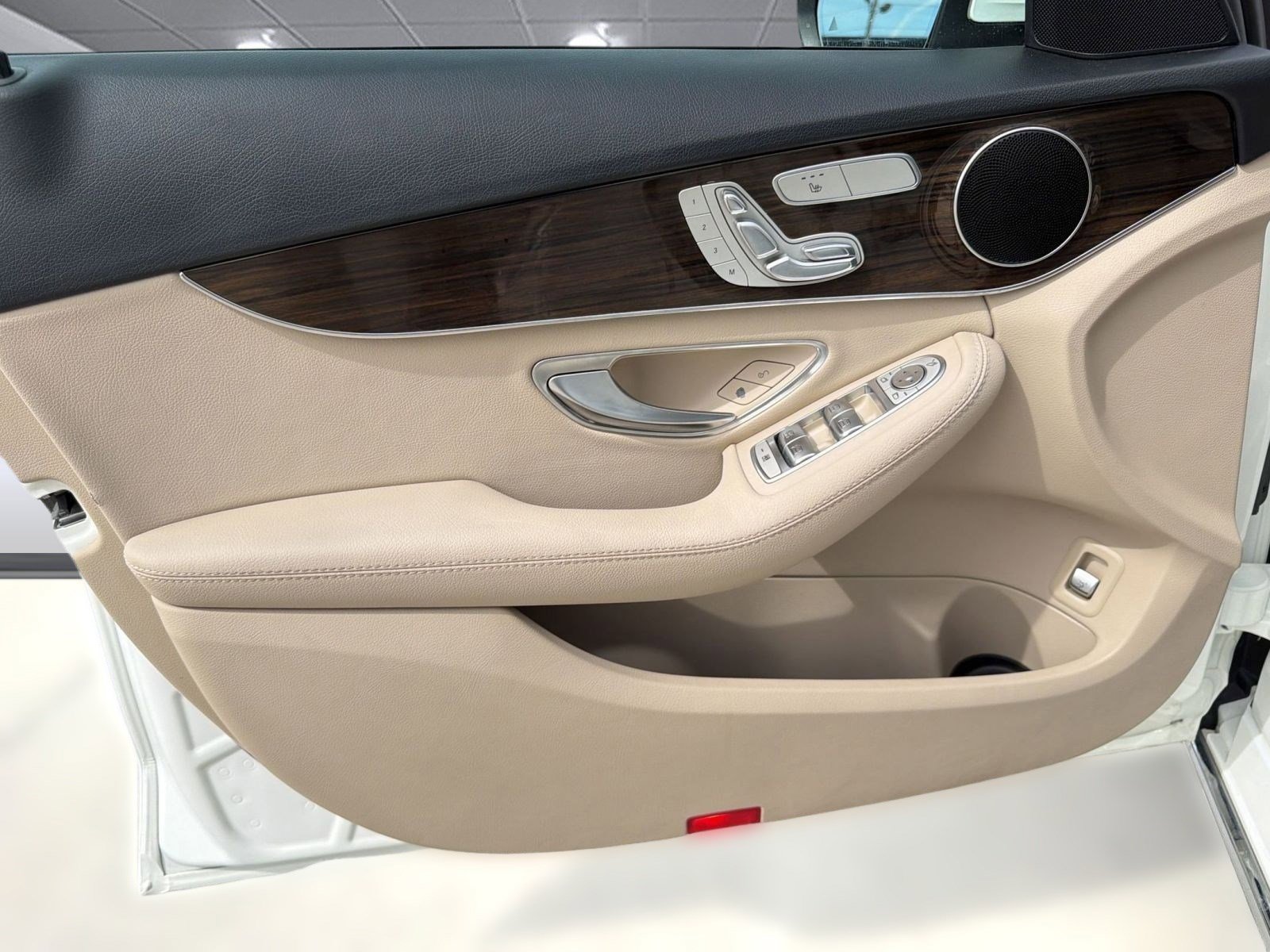 Used 2017 Mercedes-Benz C 300 Sedan image 21