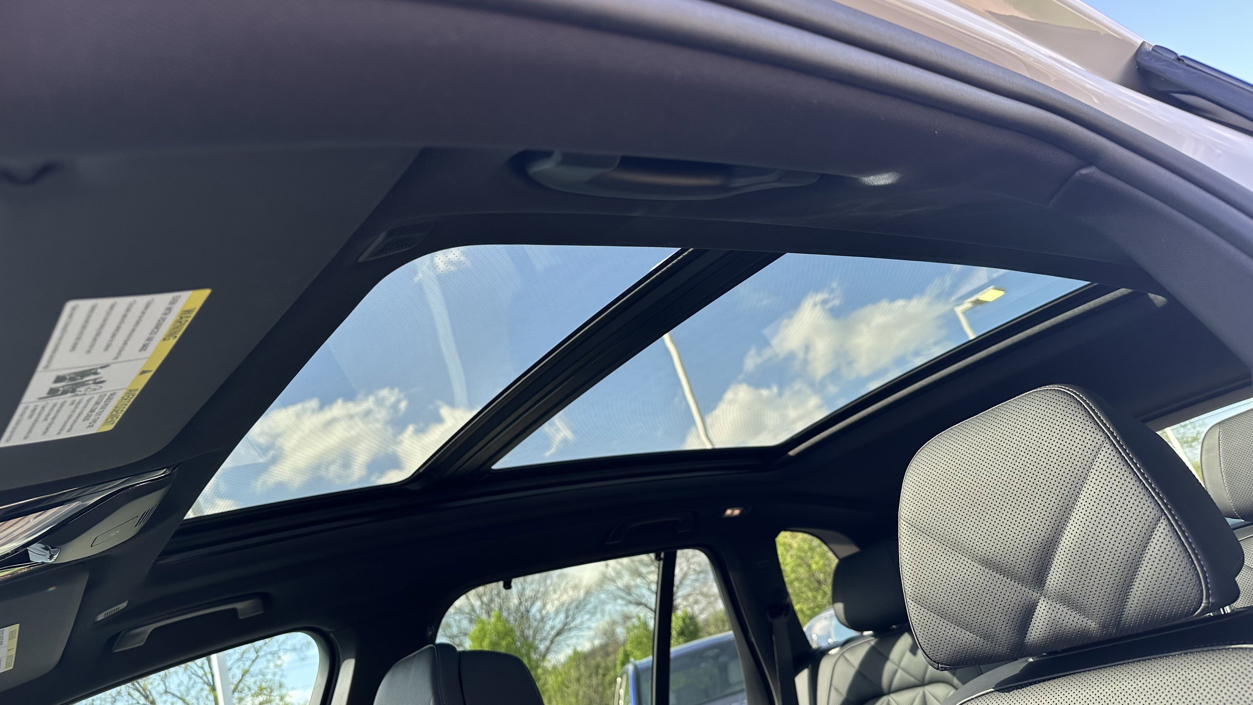 Certified 2025 BMW X5 M60i image 31