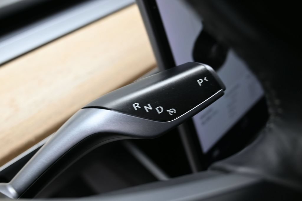 Used 2018 Tesla Model 3 Long Range RWD image 24