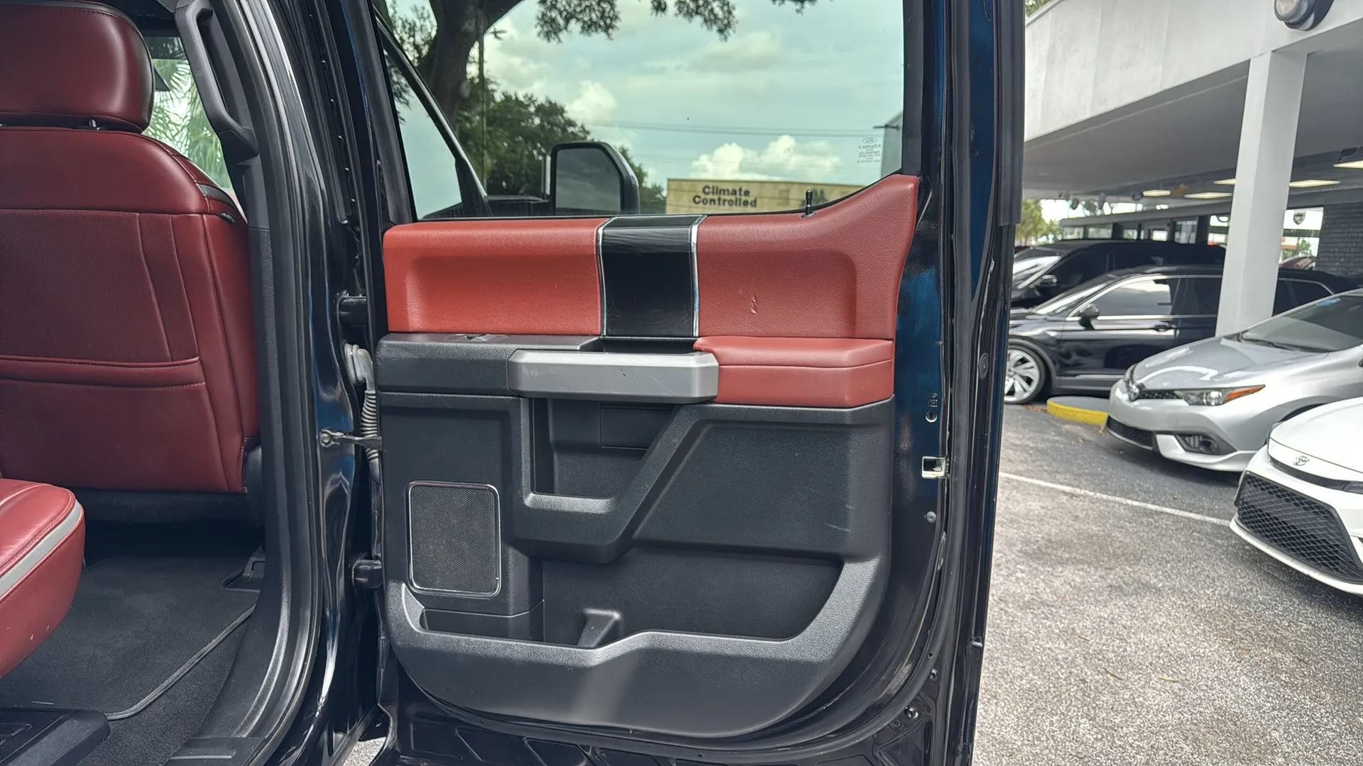 Used 2019 Ford F250 Platinum AWD/4WD image 32