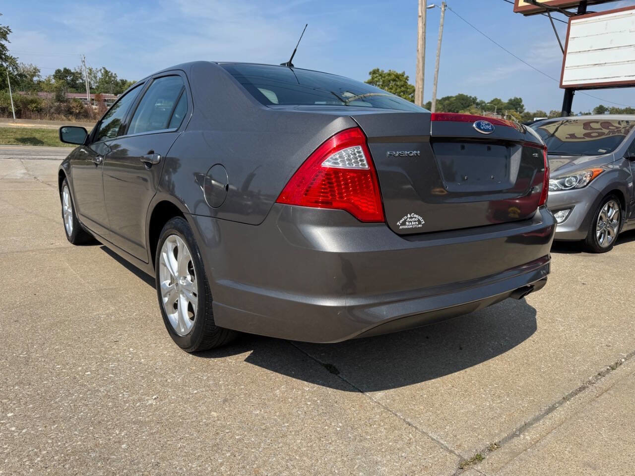Used 2012 Ford Fusion SE FWD image 6