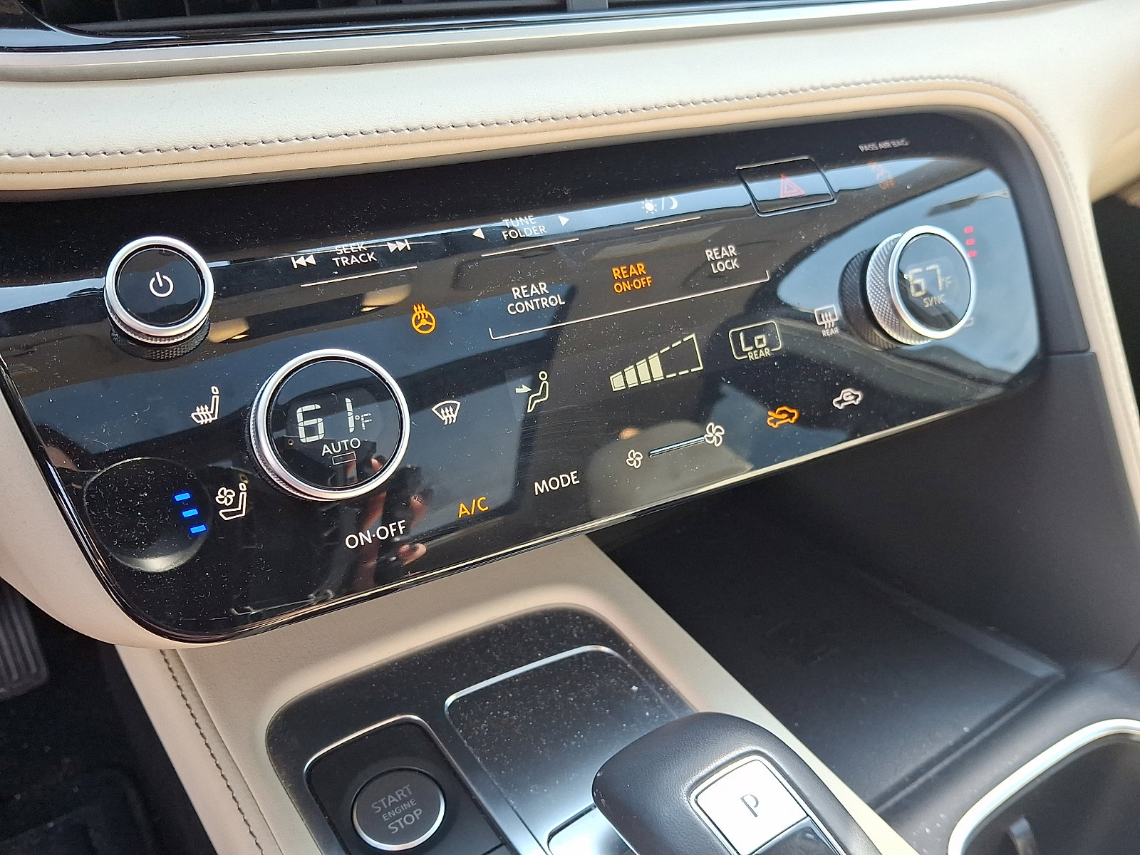 Certified 2023 INFINITI QX60 Luxe w/ Cargo Package image 15