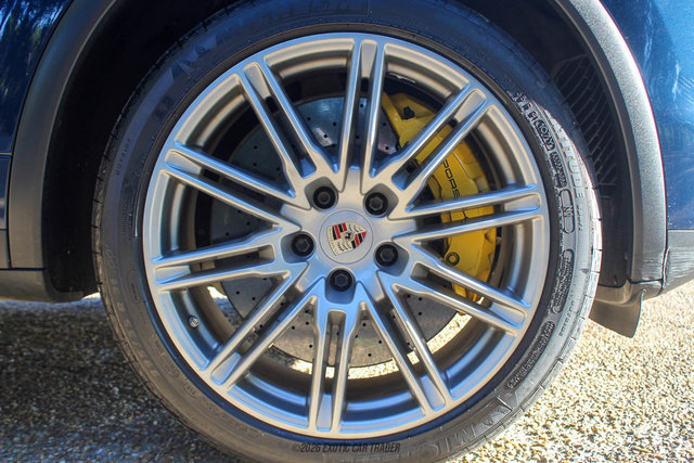 Used 2012 Porsche Cayenne Turbo AWD/4WD image 70