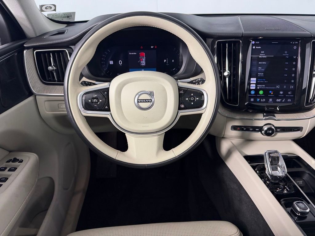 Used 2023 Volvo XC60 B5 Ultimate w/ Climate Package image 12