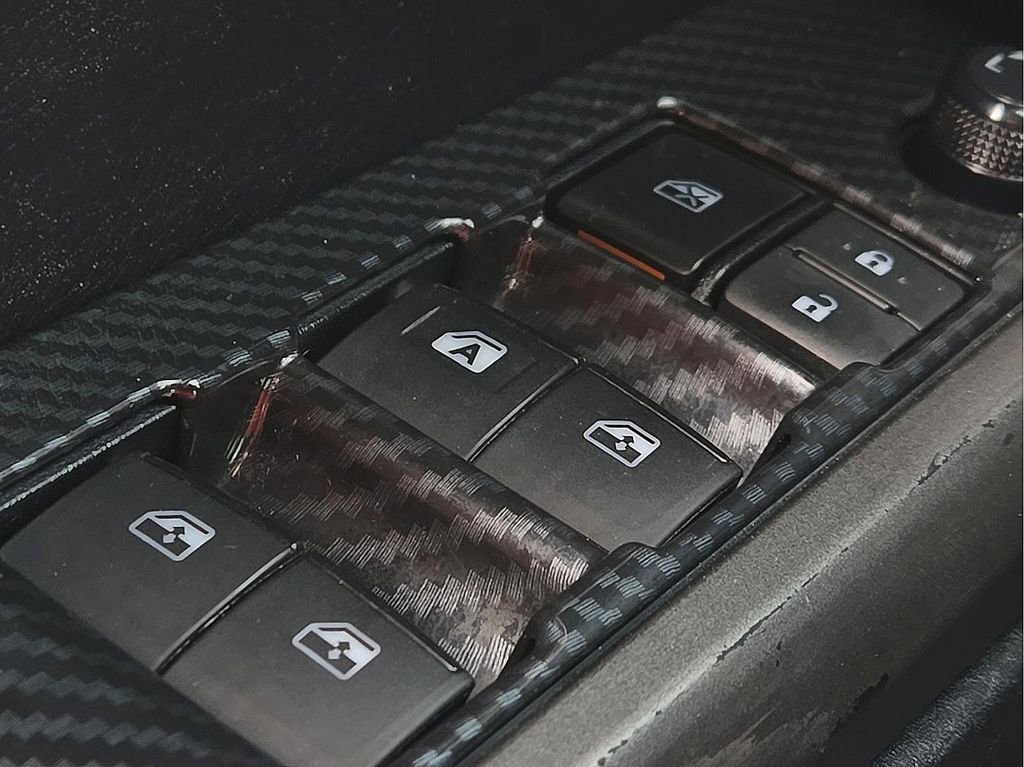 Used 2019 Toyota Tacoma SR5 image 15