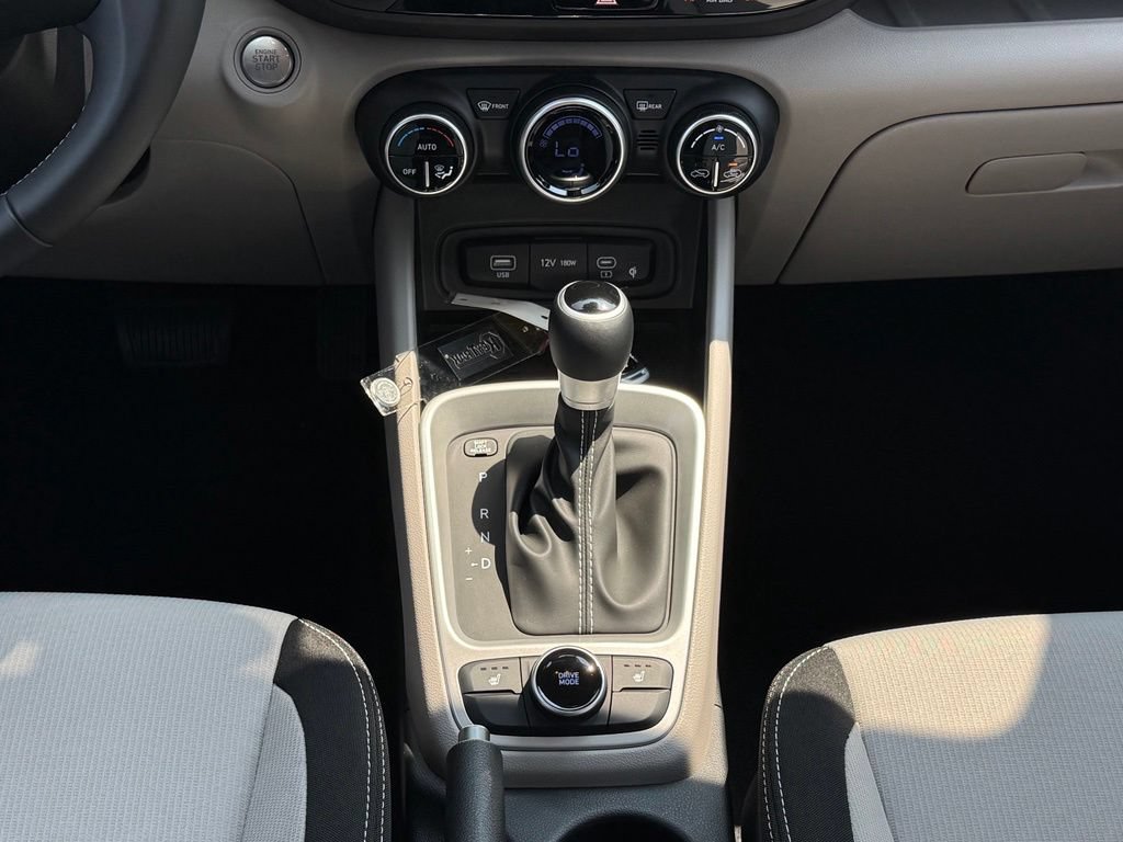 Certified 2026 Hyundai Venue SEL FWD image 17