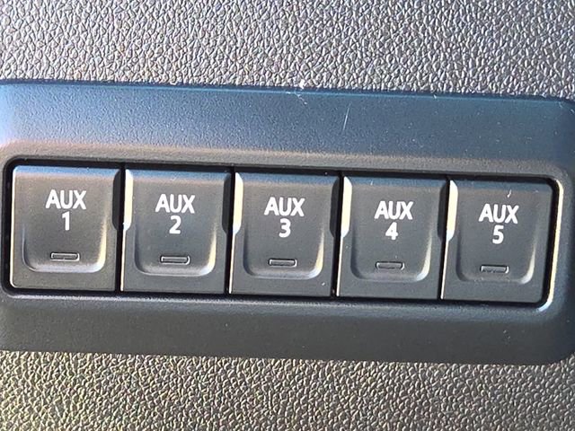 Used 2021 Chevrolet Silverado 2500 LT w/ Convenience Package image 25