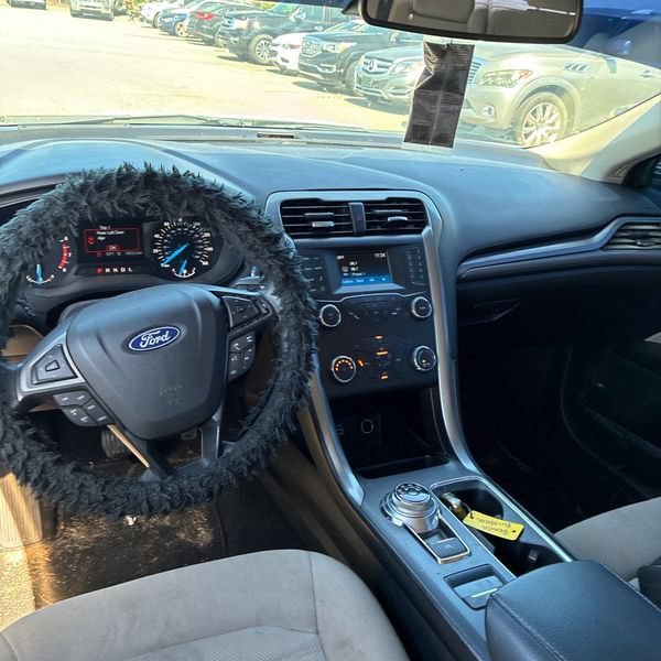 Used 2019 Ford Fusion S FWD image 23