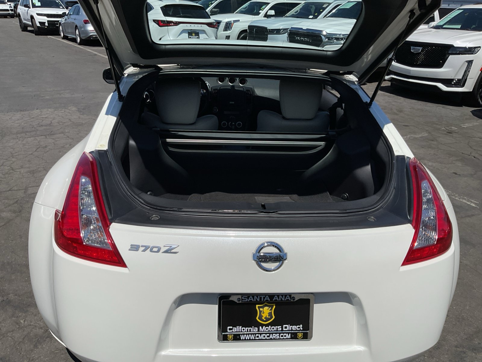 Used 2009 Nissan 370Z Touring RWD image 20