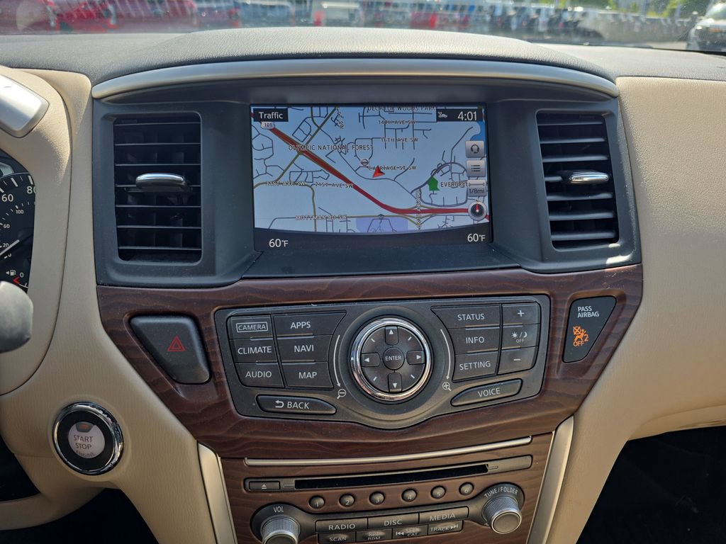 Used 2017 Nissan Pathfinder Platinum AWD/4WD image 28