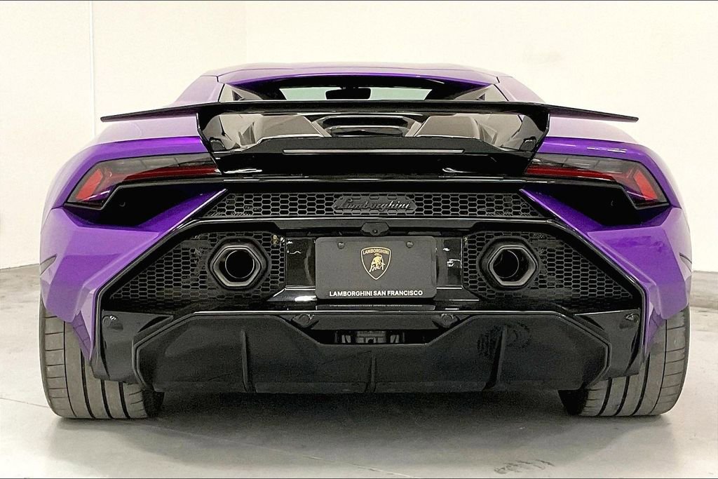 Used 2024 Lamborghini Huracan Tecnica image 5