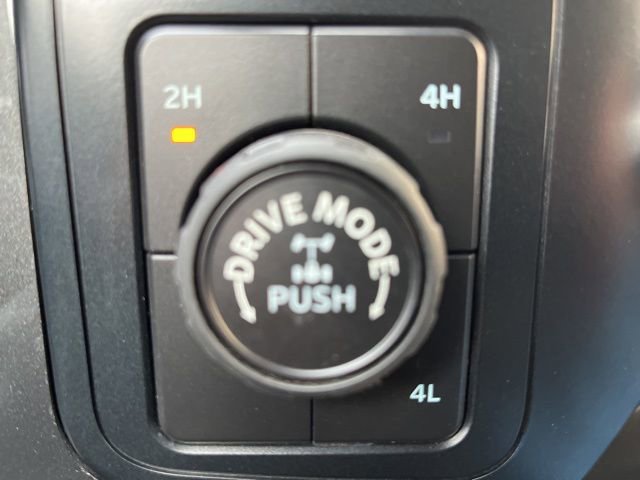 Used 2023 Ford F350 Lariat w/ Tow Technology Package image 23