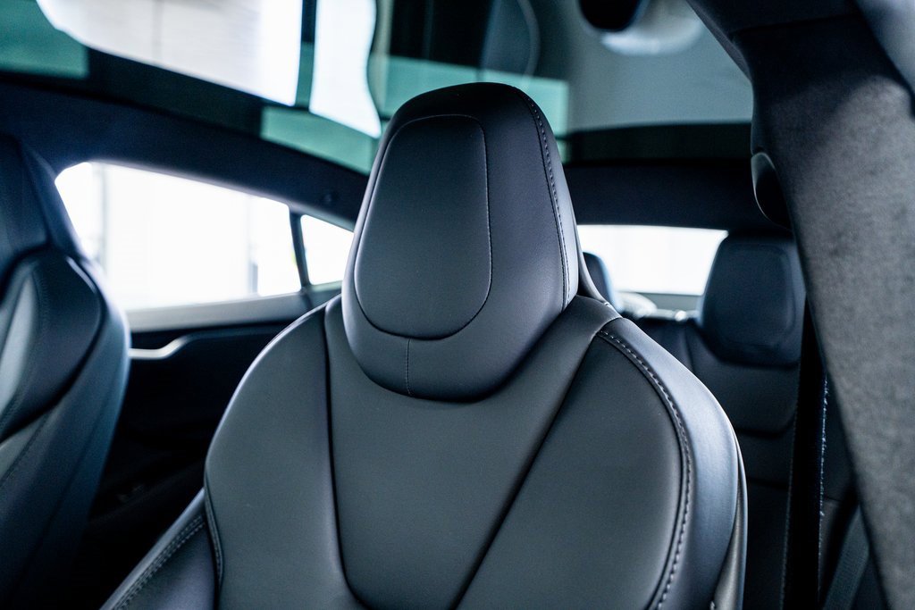 Used 2019 Tesla Model S AWD image 39