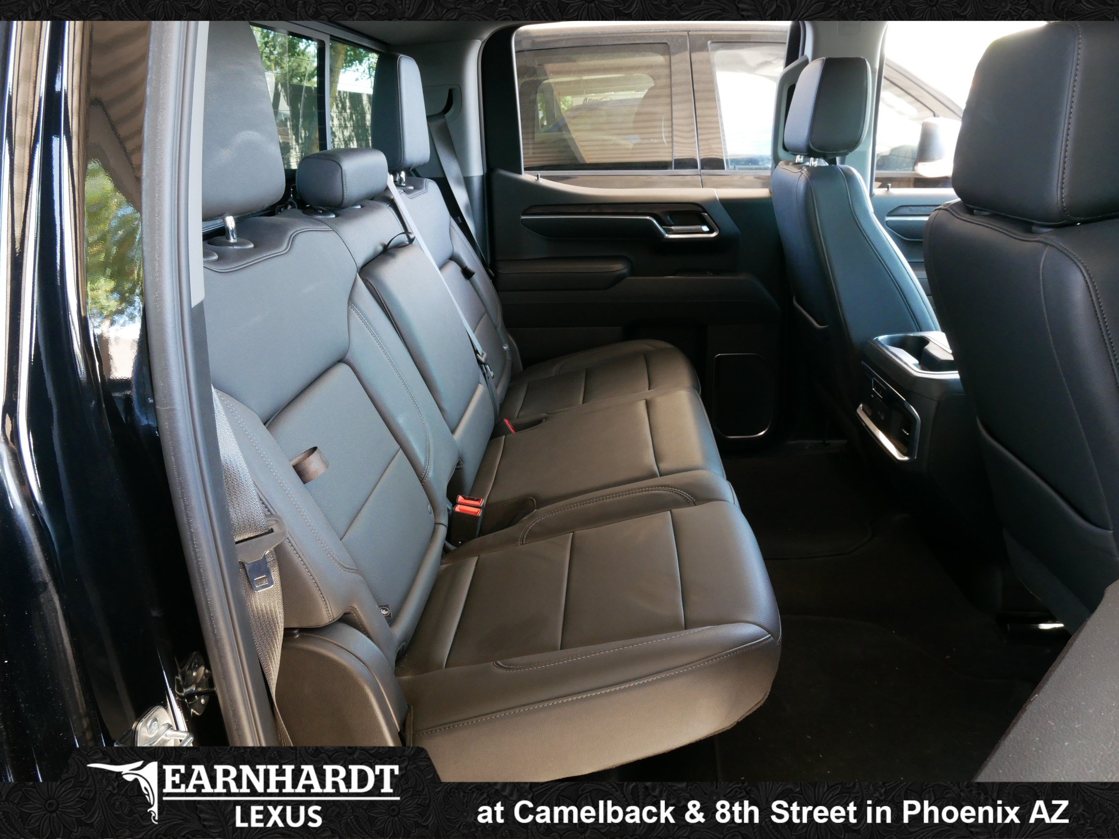 Used 2025 GMC Sierra 1500 SLT w/ SLT Premium Plus Package AWD/4WD image 3