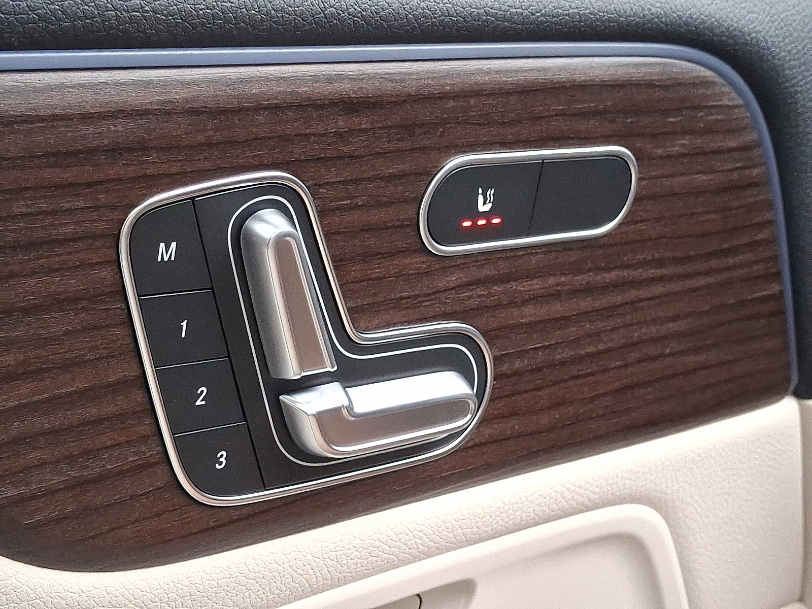 Used 2026 Mercedes-Benz GLA 250 4MATIC image 27