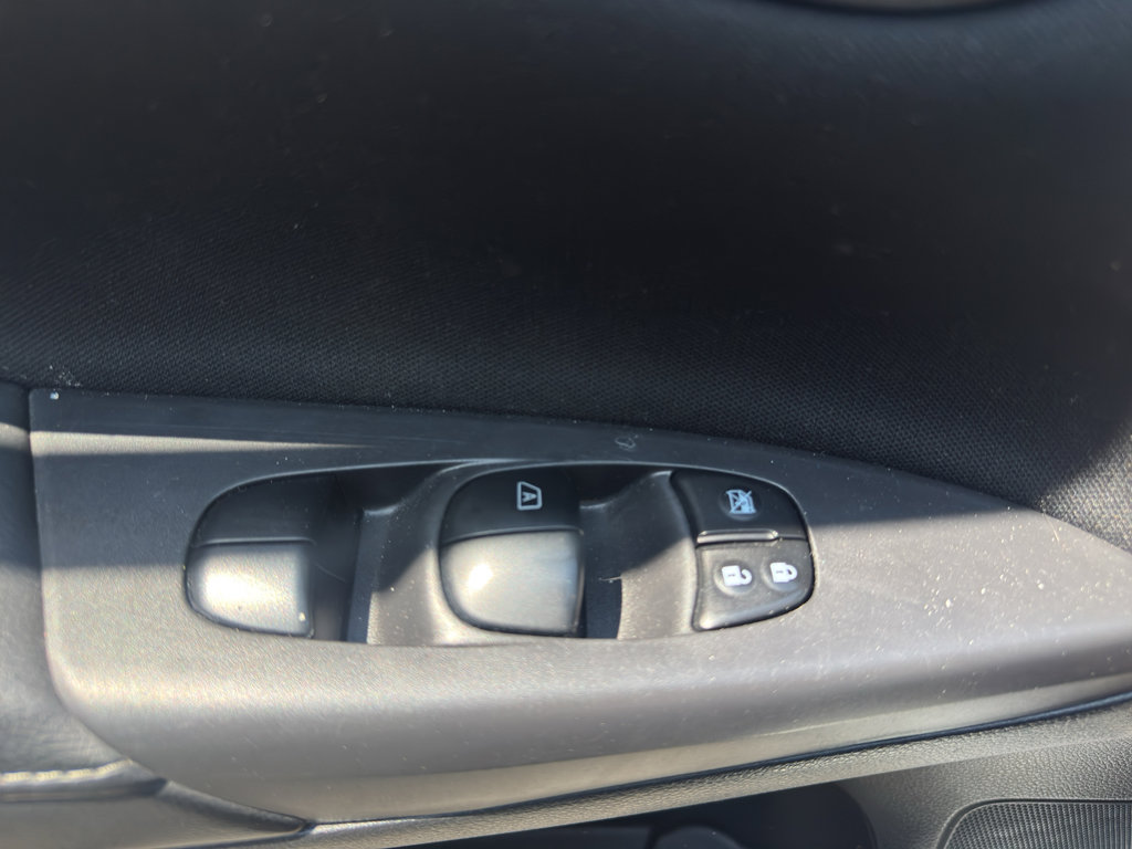 Used 2018 Nissan Sentra S FWD image 19