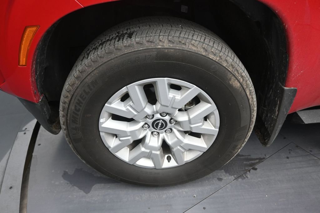 Used 2024 Nissan Frontier SV w/ SV Convenience Package RWD image 9