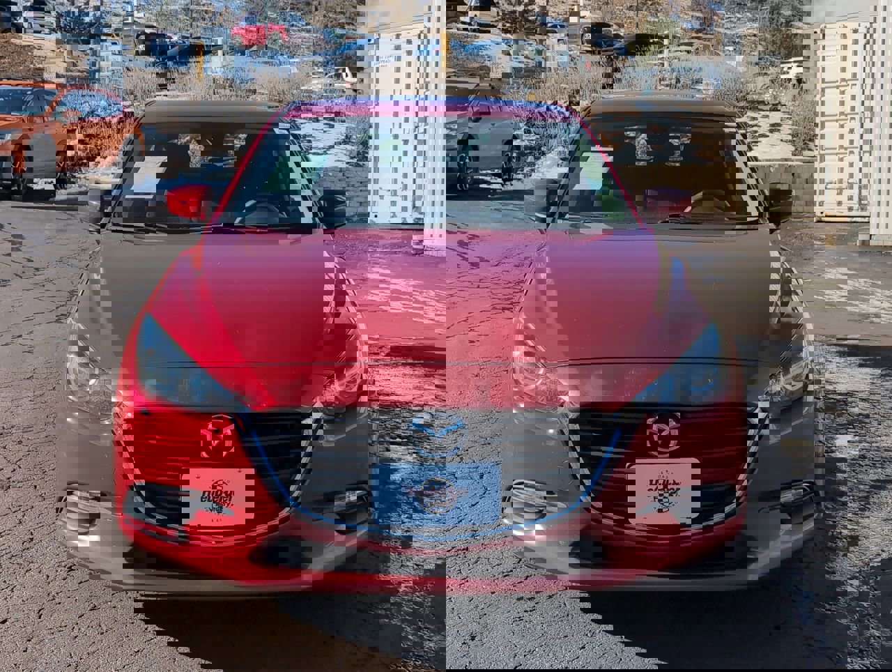 Used 2018 MAZDA MAZDA3 Sport image 2