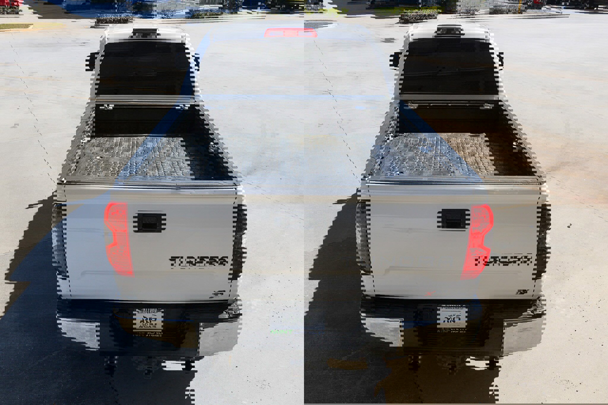 Used 2017 Toyota Tundra SR image 12