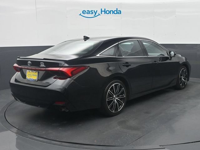 Used 2020 Toyota Avalon XSE w/ All Weather Liner Package FWD image 7