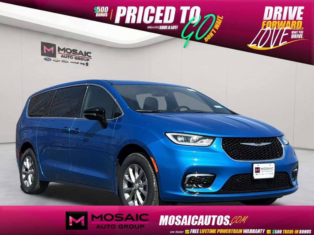 New 2026 Chrysler Pacifica Select AWD/4WD image 1