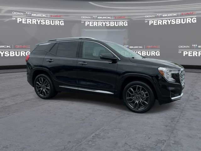 Used 2023 GMC Terrain Denali w/ Black Diamond Edition AWD/4WD image 9