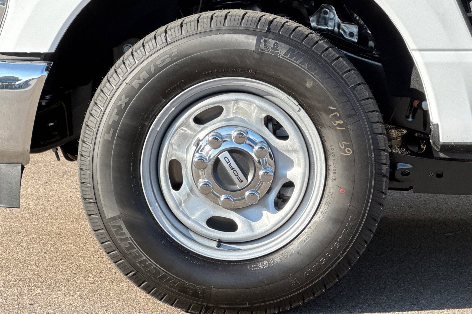 New 2025 Ford F250 XL w/ XL Chrome Package image 21