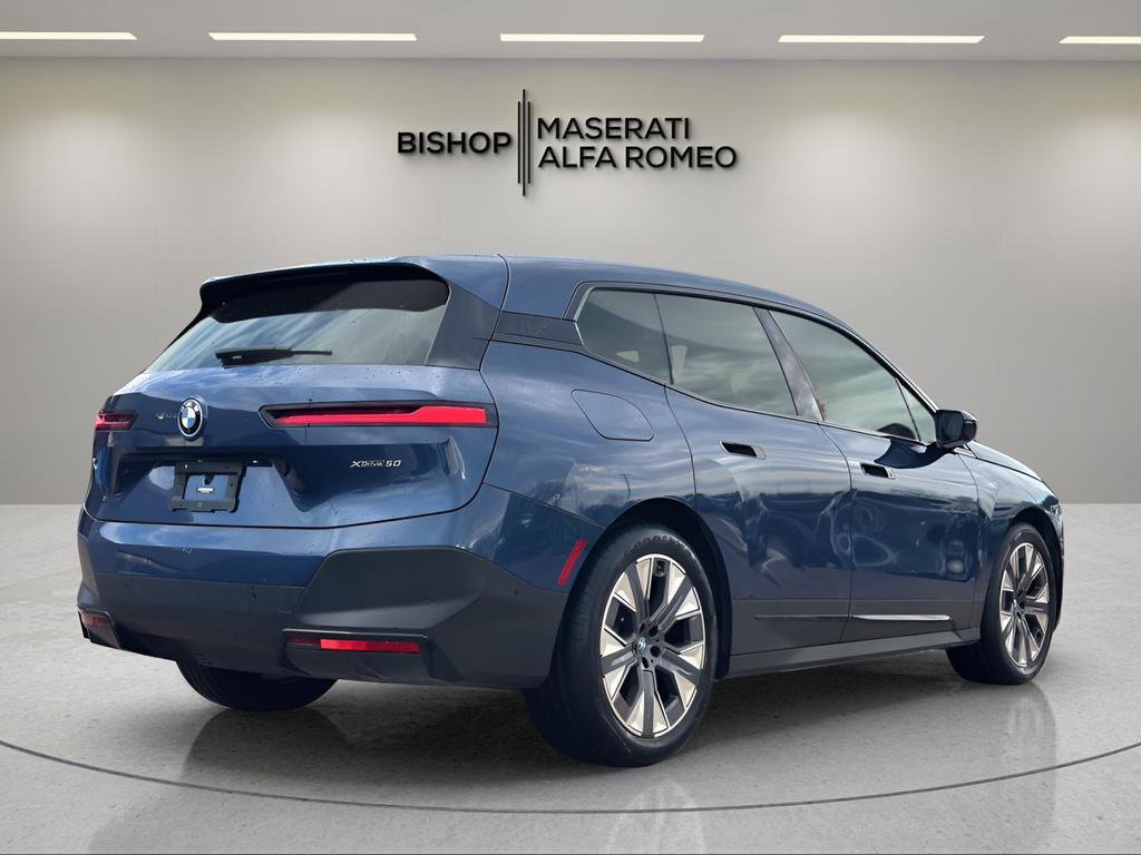 Used 2022 BMW iX xDrive50 w/ Convenience Package image 5