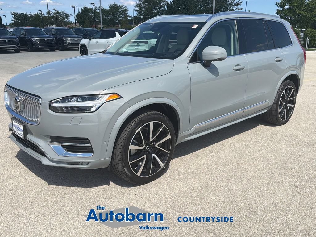 Used 2024 Volvo XC90 B6 Ultimate w/ Protection Package Premier AWD/4WD image 3
