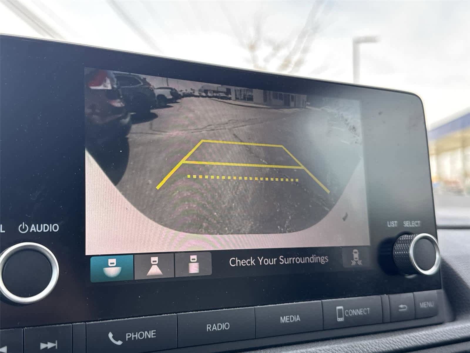 Used 2025 Honda CR-V EX image 23