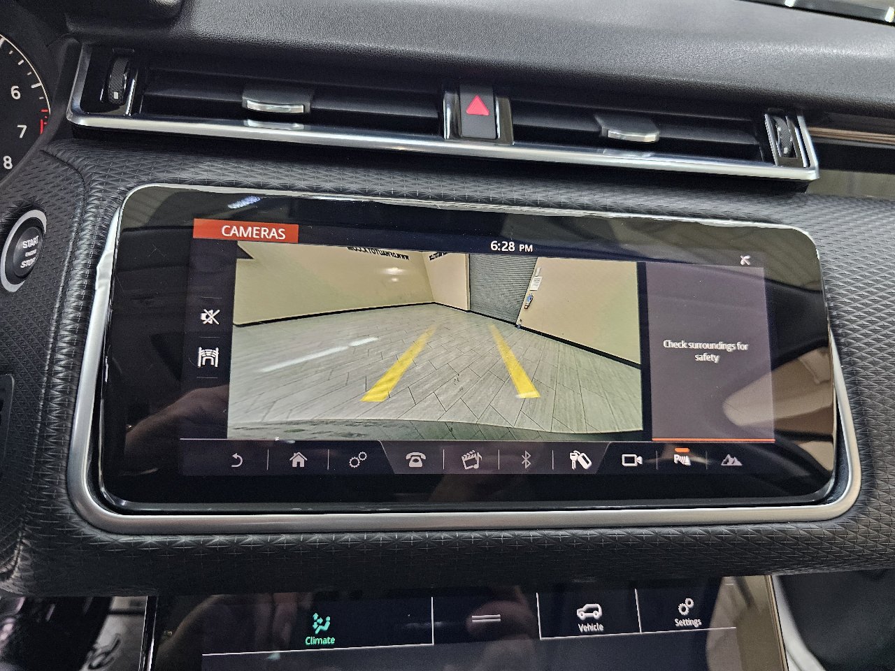 Used 2018 Land Rover Range Rover Velar image 30