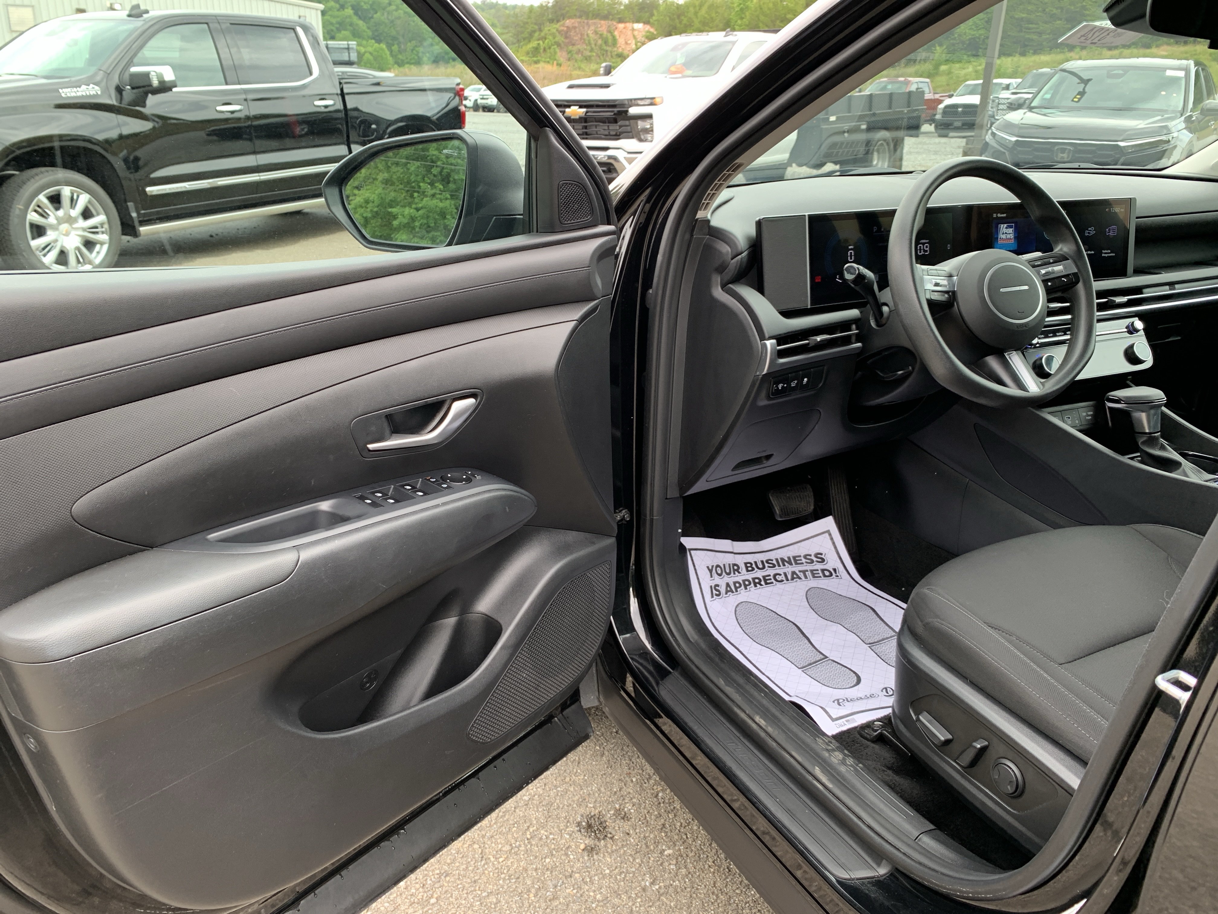 Used 2025 Hyundai Tucson SEL FWD image 10