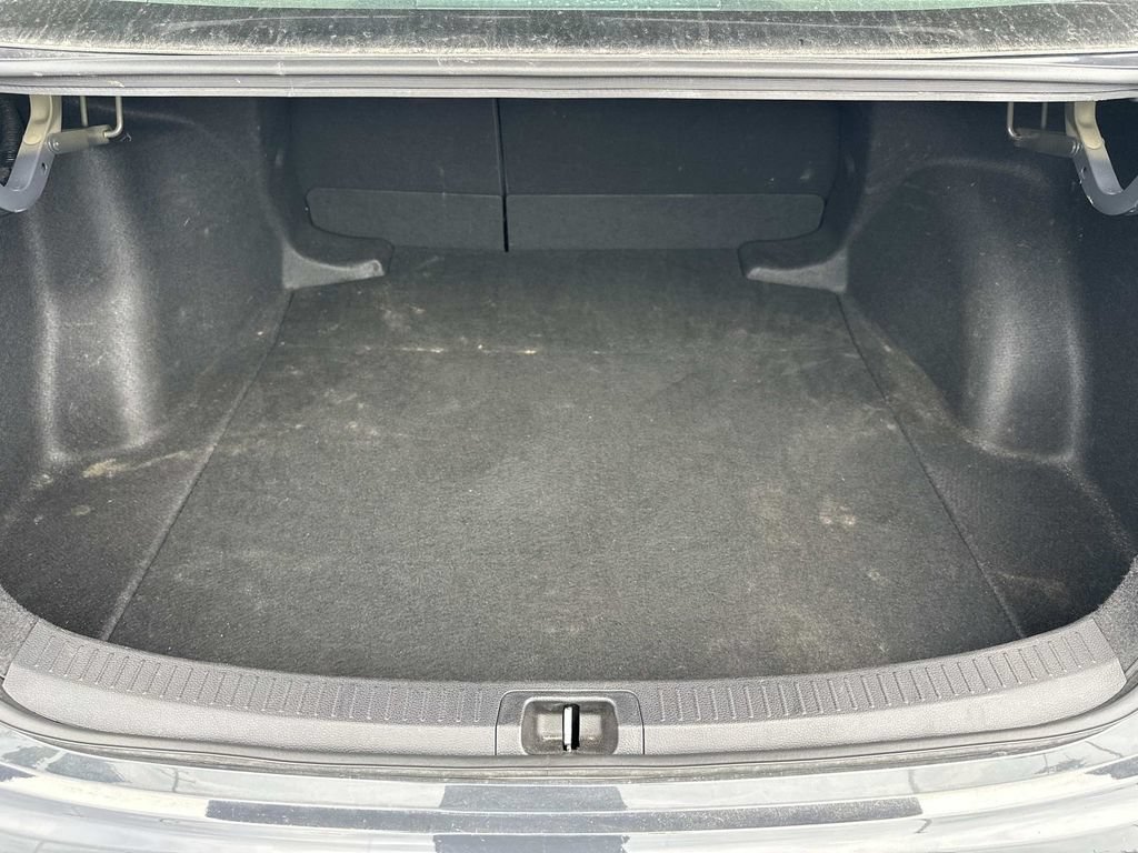 Used 2025 Toyota Corolla LE FWD image 10