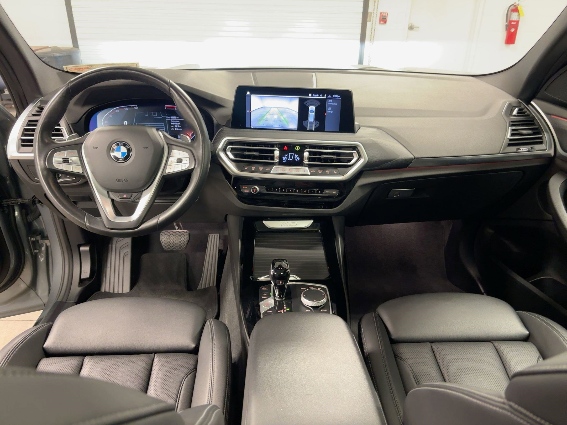 Used 2024 BMW X3 sDrive30i image 16