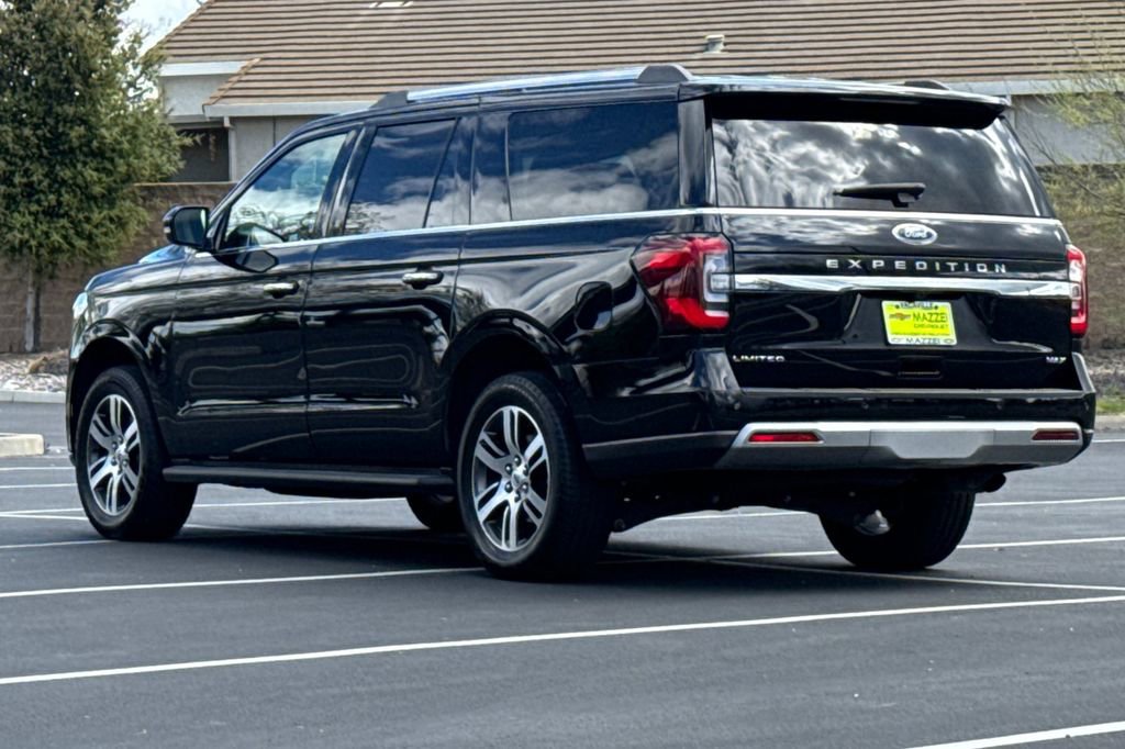 Used 2024 Ford Expedition Max Limited image 3