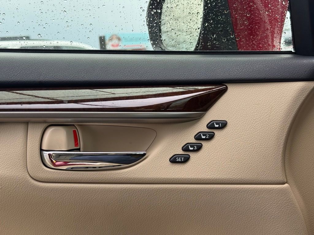 Used 2015 Lexus ES 350 350 w/ Premium Package image 10