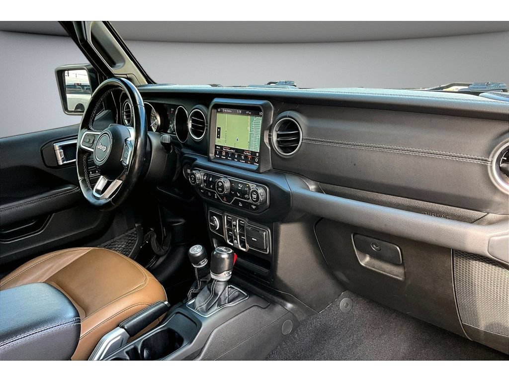 Used 2022 Jeep Wrangler Unlimited Sahara w/ Cold Weather Group AWD/4WD image 47