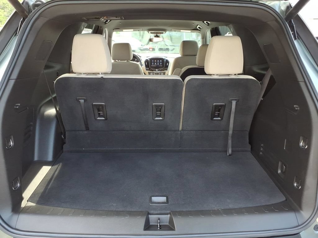 Used 2023 Chevrolet Traverse LT AWD/4WD image 10
