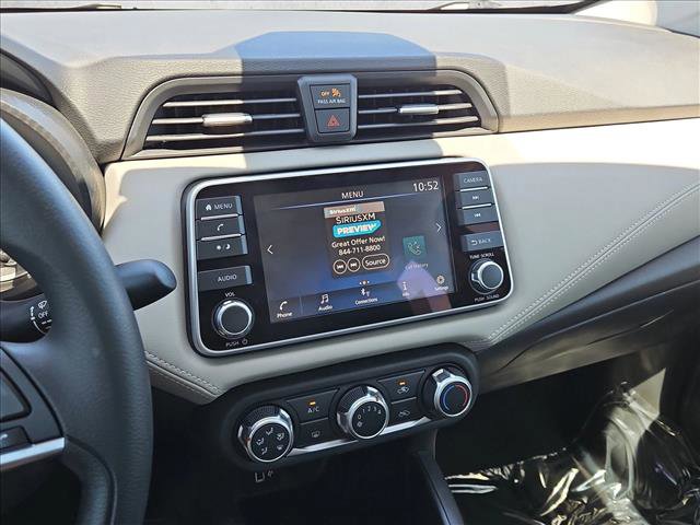 Used 2020 Nissan Versa SV FWD image 15