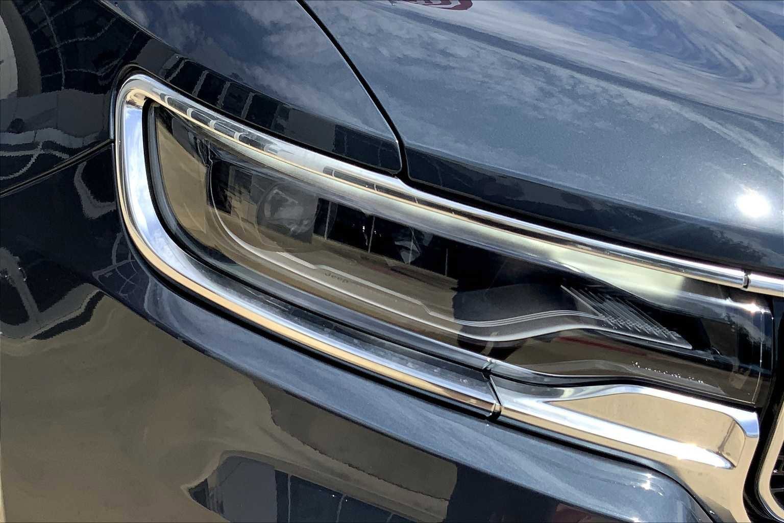 New 2025 Jeep Wagoneer 4WD w/ Convenience Group I image 13