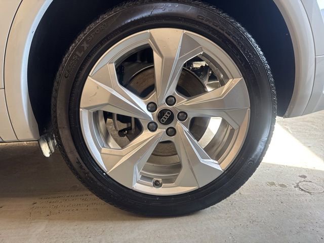 Used 2023 Audi Q5 2.0T Premium Plus w/ Premium Plus Package image 30