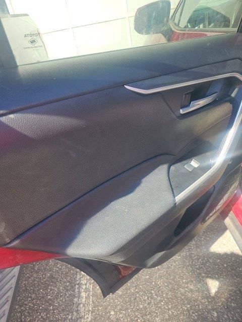 Used 2021 Toyota RAV4 XLE Premium FWD image 16