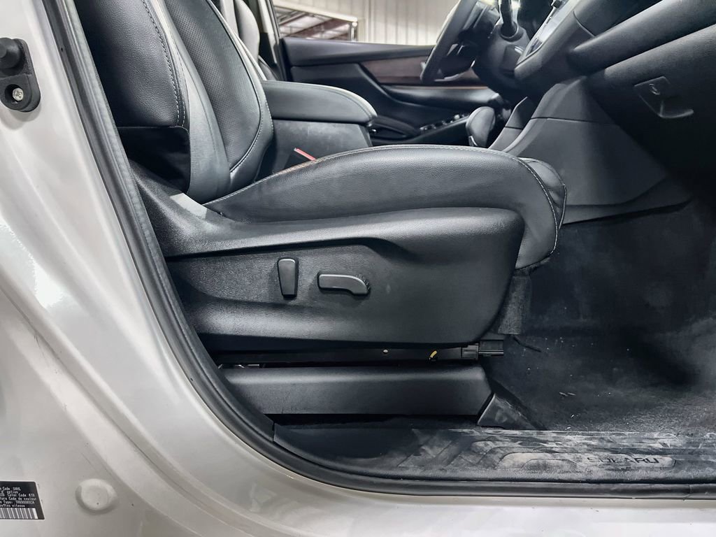 Used 2023 Subaru Ascent Touring AWD/4WD image 32