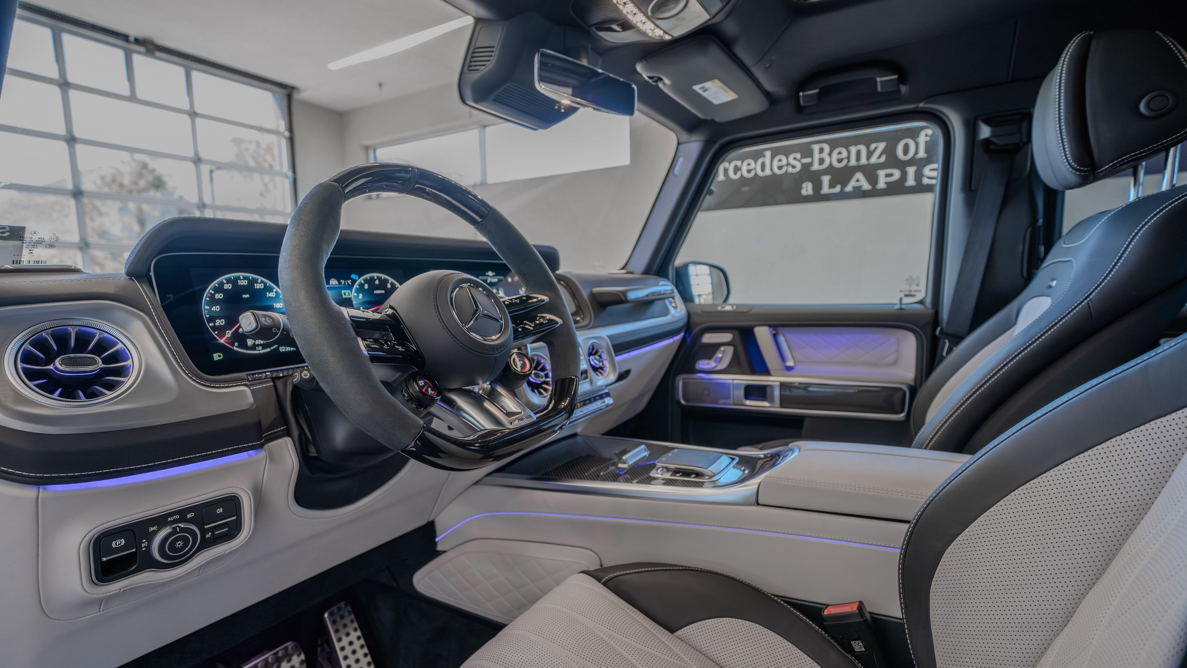 Used 2025 Mercedes-Benz G 63 AMG 4MATIC image 6