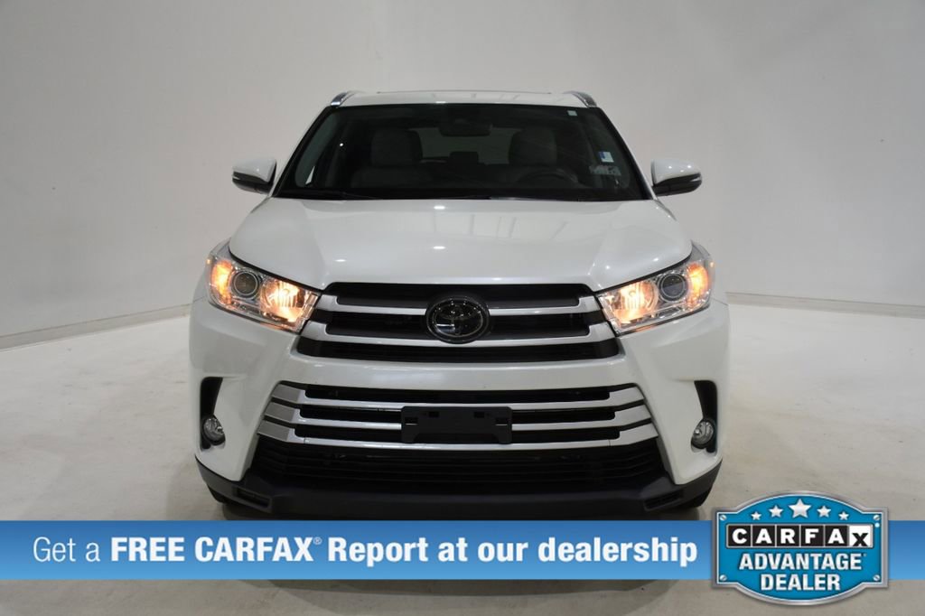 Used 2019 Toyota Highlander XLE w/ Protection Package #3 AWD/4WD image 2