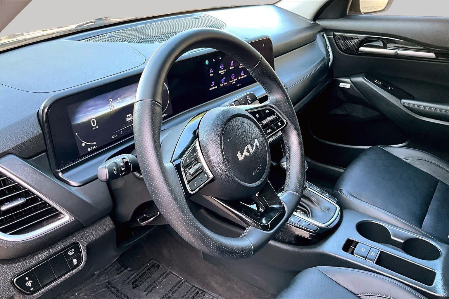 Used 2024 Kia Seltos SX w/ SX Sunroof Package AWD/4WD image 18