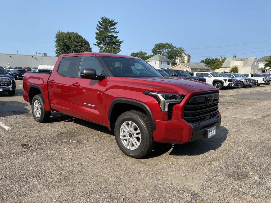 New 2026 Toyota Tundra SR5 w/ SR5 Premium Package
