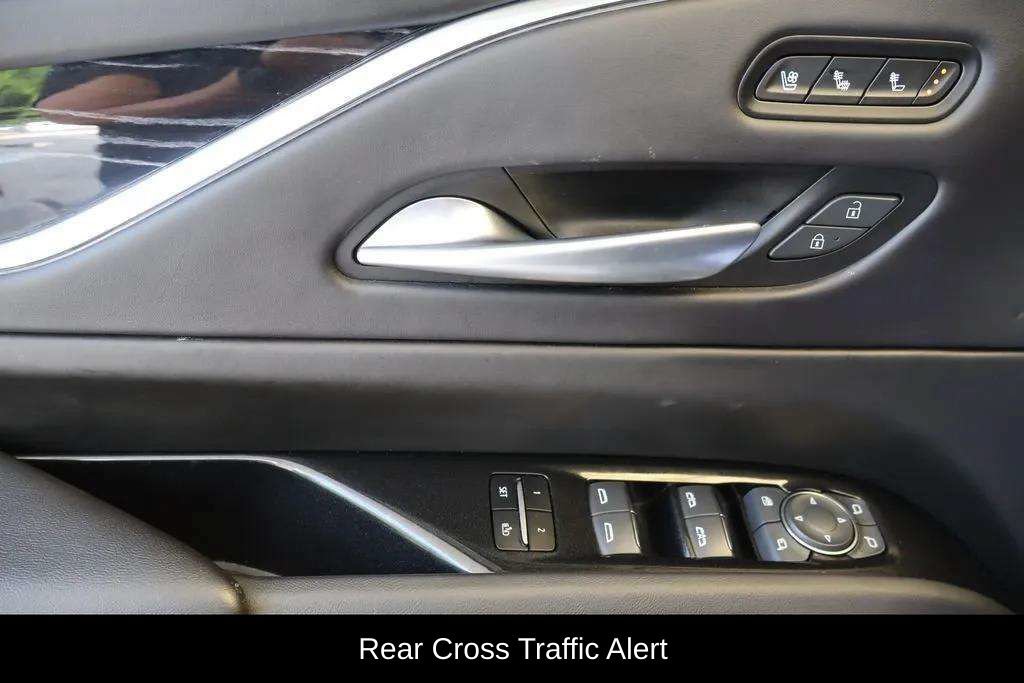 Used 2023 Cadillac Escalade ESV V AWD/4WD image 27