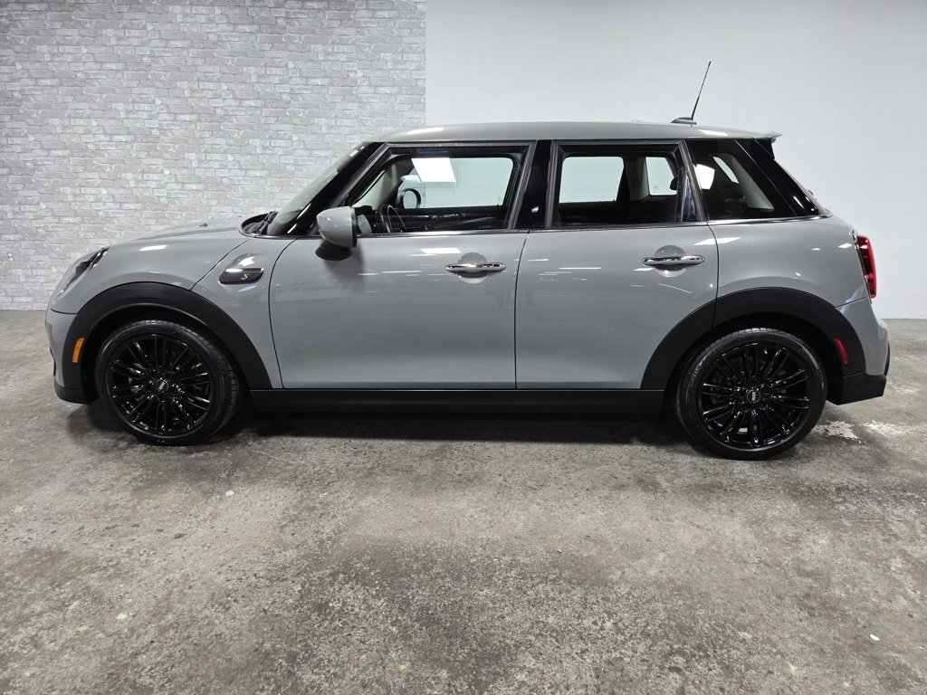 Used 2023 MINI Cooper S image 2