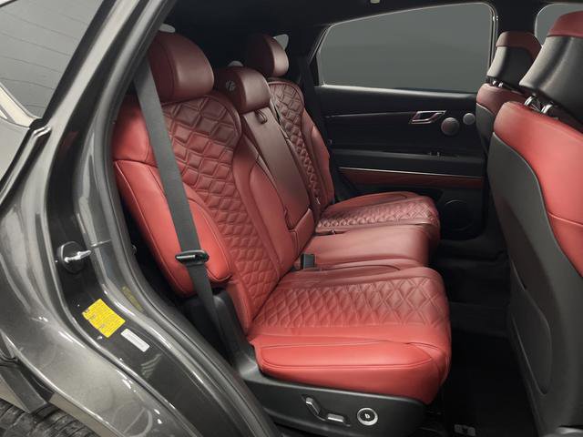 Used 2025 Genesis GV80 3.5T e-SC image 34